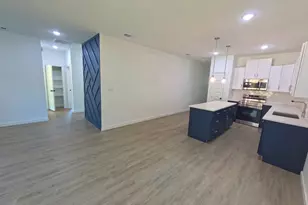 226 10th St, Paris, TX 75460 - Photo 18