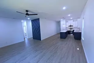 226 10th St, Paris, TX 75460 - Photo 10