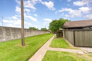 4640 Country Creek Dr, Dallas, TX 75236 - Photo 32