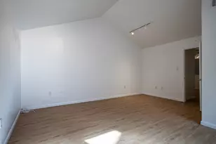 3451 Courtyard Cir, Farmers Branch, TX 75234 - Photo 20