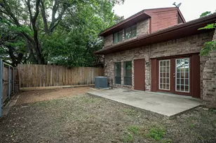 3451 Courtyard Cir, Farmers Branch, TX 75234 - Photo 24