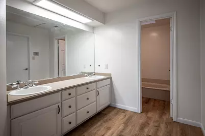 3451 Courtyard Circle, Farmers Branch, TX 75234 - Photo 14