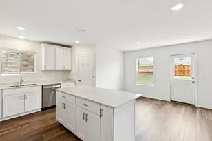 14041 Kempt Dr, Pilot Point, TX 76258 - Photo 8