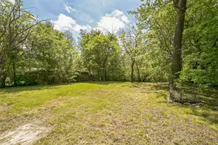 2126 Cedar St, Paris, TX 75460 - Photo 26