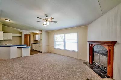 3021 Moon Court, Granbury, TX 76049 - Photo 12