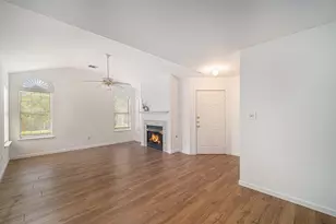 6127 Welden Ct, Fort Worth, TX 76132 - Photo 8