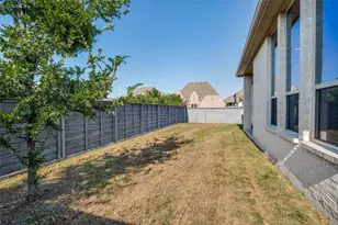 905 Longbranch Way, Aubrey, TX 76227 - Photo 18