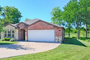 351 Peachtree Ln, Princeton, TX 75407 - Photo 1