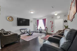 2009 Shawnee Trail, Heartland, TX 75126 - Photo 2