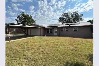 1303 22nd Avenue, Mineral Wells, TX 76067 - Photo 2