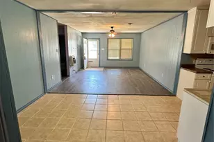 1303 22nd Ave, Mineral Wells, TX 76067 - Photo 10