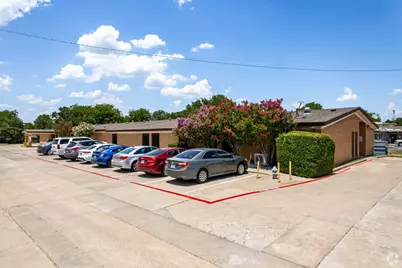 2229 N Carroll Boulevard, Denton, TX 76201 - Photo 4