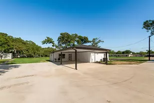 13827 Hiram Rd, Wills Point, TX 75169 - Photo 4