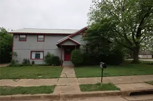 431 Walnut St, Ranger, TX 76470 - Photo 2