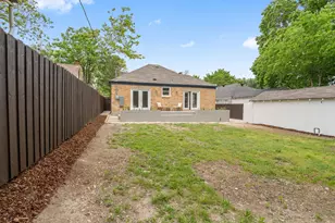 6926 Lindsley Ave, Dallas, TX 75223 - Photo 26