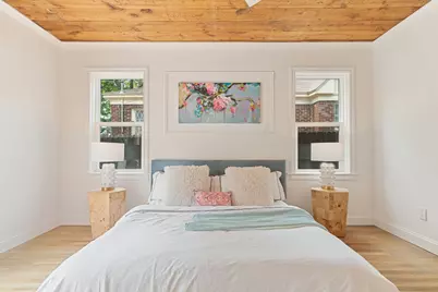 6926 Lindsley Avenue, Dallas, TX 75223 - Photo 22