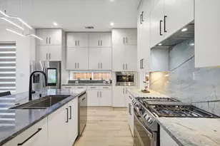 2433 Vagas St, Dallas, TX 75219 - Photo 12