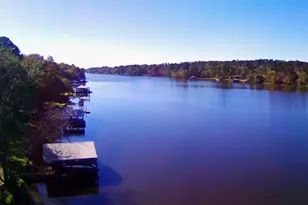 3073 E Lake Dr, Gladewater, TX 75647 - Photo 8