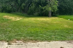 603 E 17th Ave, Corsicana, TX 75110 - Photo 1