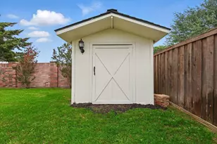 217 Arabian Rd, Waxahachie, TX 75165 - Photo 38