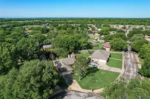 204 Tanglewood Ln, Waxahachie, TX 75165 - Photo 4