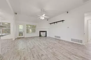 204 Tanglewood Ln, Waxahachie, TX 75165 - Photo 12