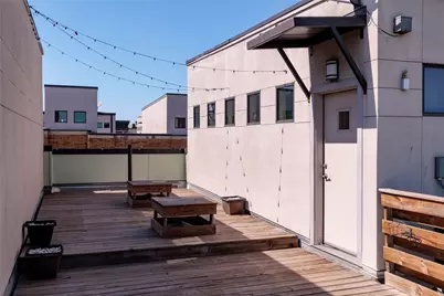 724 Skyline Bluff Court, Fort Worth, TX 76102 - Photo 22