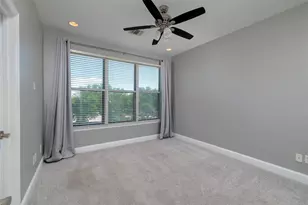 724 Skyline Bluff Ct, Fort Worth, TX 76102 - Photo 14