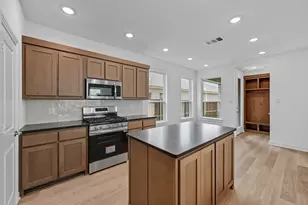 9204 Persimmon Ln, Mesquite, TX 75126 - Photo 6