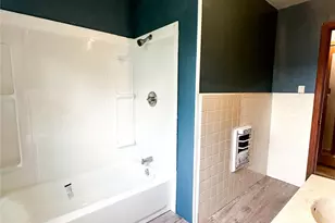 407 Bremond St, Franklin, TX 77856 - Photo 16