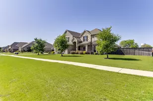 211 Stonegate Wy, Red Oak, TX 75154 - Photo 40