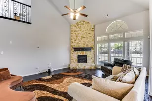 211 Stonegate Wy, Red Oak, TX 75154 - Photo 14