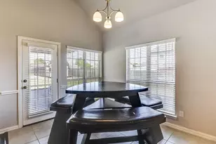 211 Stonegate Wy, Red Oak, TX 75154 - Photo 10