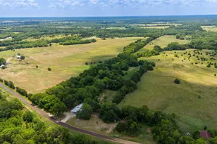 479 County Rd 27450, Honey Grove, TX 75477 - Photo 26