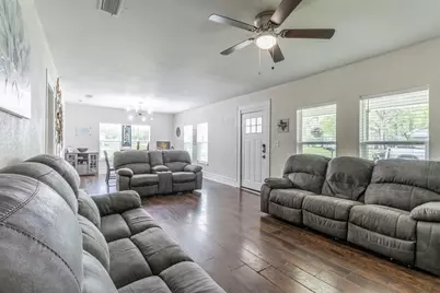 2215 Park Row Boulevard, Corsicana, TX 75110 - Photo 2