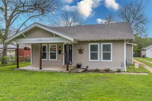 2215 Park Row Blvd, Corsicana, TX 75110 - Photo 1