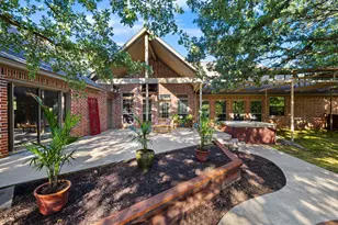 19 Shady Creek Ln, Bridgeport, TX 76426 - Photo 8