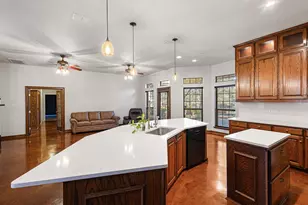 19 Shady Creek Ln, Bridgeport, TX 76426 - Photo 14