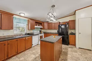 4810 Orange Blossom St, Granbury, TX 76048 - Photo 12