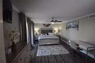 538 E Avenue J, Grand Prairie, TX 75050 - Photo 28