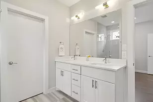 1095 Gallivant Ln, Dallas, TX 75218 - Photo 12