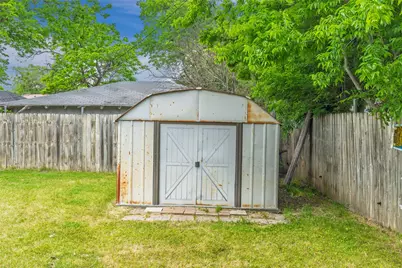 2309 Holsum Circle, Greenville, TX 75401 - Photo 16