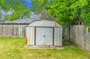 2309 Holsum Cir, Greenville, TX 75401 - Photo 16