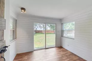 6625 Conveyor Dr, Burleson, TX 76031 - Photo 10