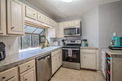 4516 Forestgate Drive, Arlington, TX 76017 - Photo 10