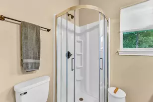 4911 Wichita St, Granbury, TX 76048 - Photo 16