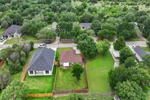 4911 Wichita St, Granbury, TX 76048 - Photo 6