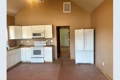 1013 Clay Street, Nocona, TX 76255 - Photo 6