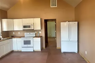 1013 Clay St, Nocona, TX 76255 - Photo 6