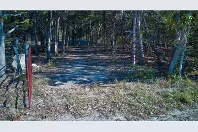 2624 County Road 2975, Windom, TX 75492 - Photo 16